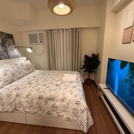 The Camden Place 1Br Condo Apartment