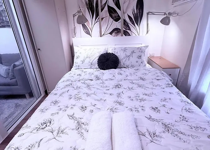 The Camden Place 1br Manille