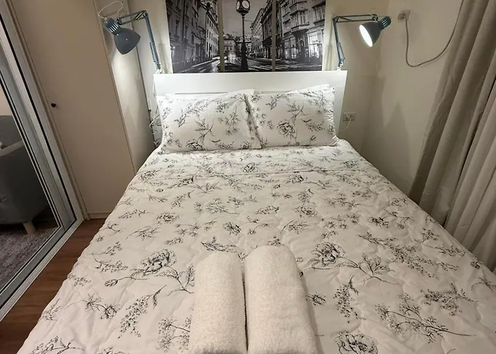 The Camden Place 1br Manille