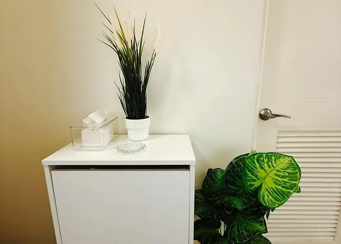 The Camden Place 1br 3*